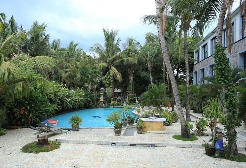 בית מלון כפרי Reddoorz @ Padma Utara