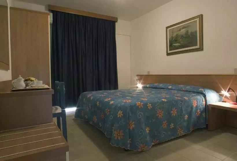 هتل Santa Cruz