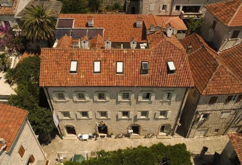 هتل Vila Perast Boutique