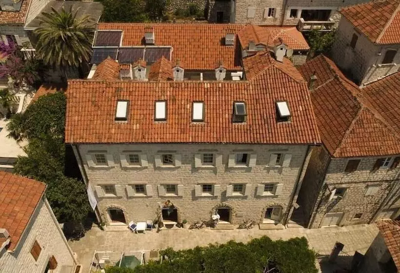 هتل Vila Perast Boutique