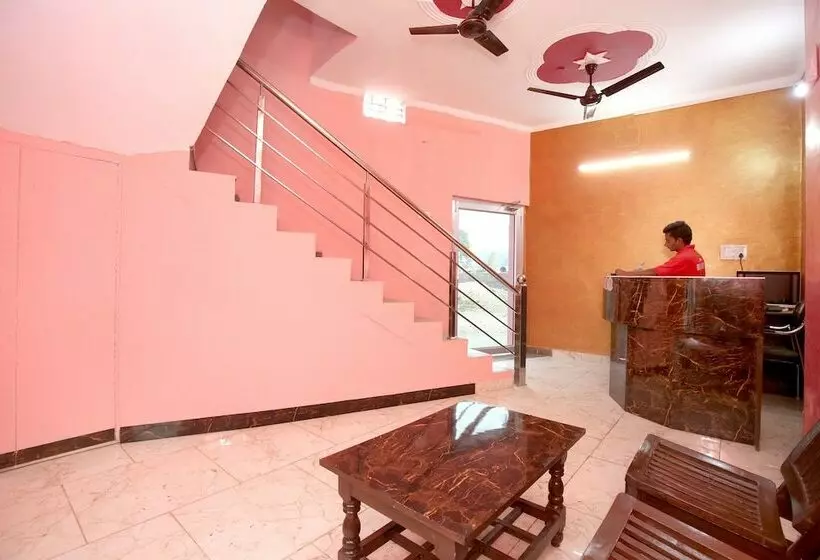 Oyo 10012 Hotel Pink City