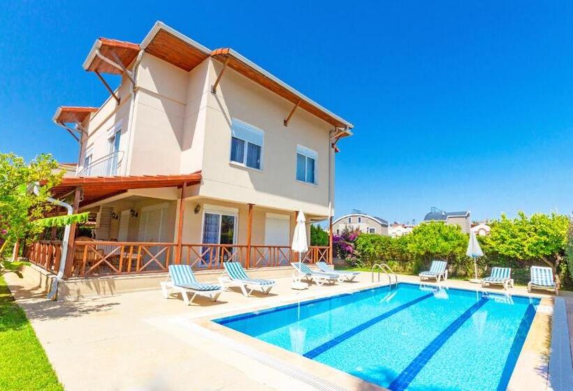 Paradise Town Villa Orchard