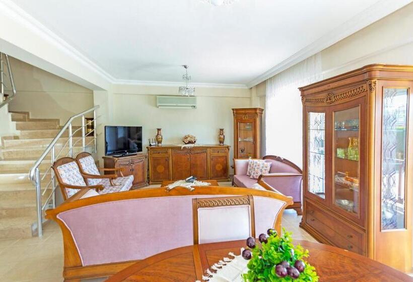 Paradise Town Villa Orchard