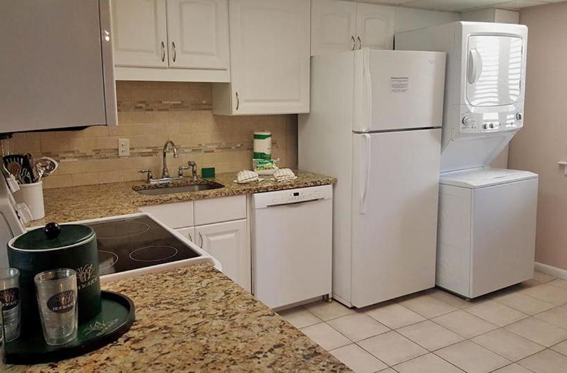 Курорт Seawatch At Island Club