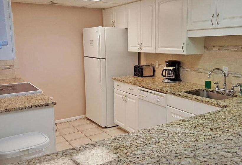 Курорт Seawatch At Island Club