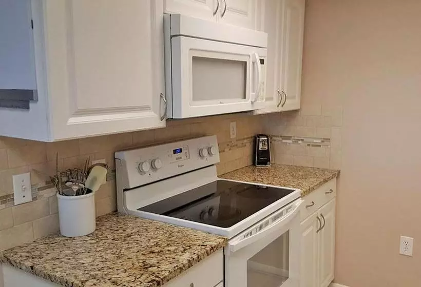 リゾートホテル Seawatch At Island Club