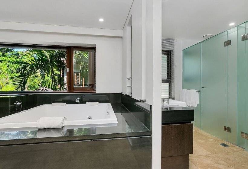 Seascape Holidays At Seascape Temple