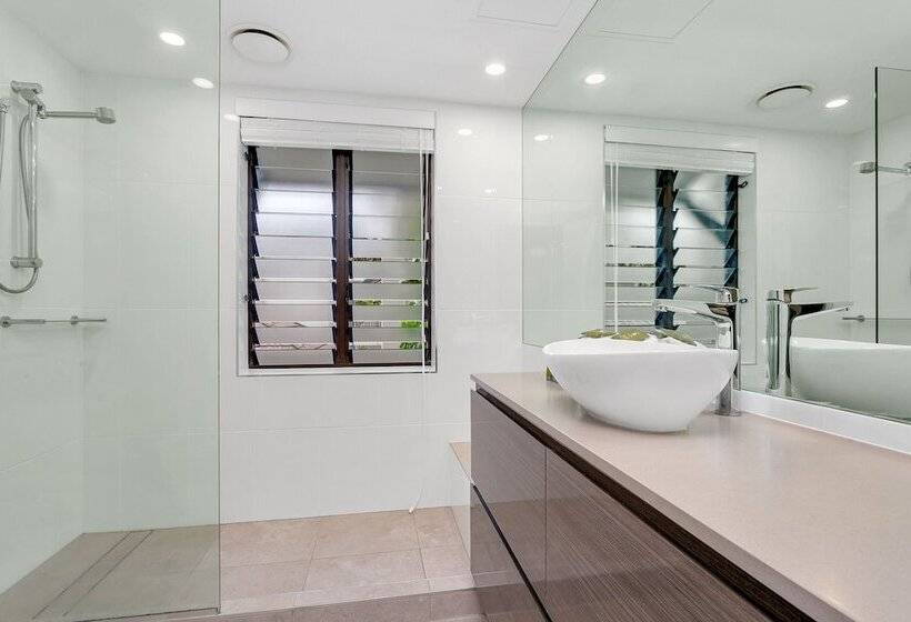 Seascape Holidays At Seascape Temple