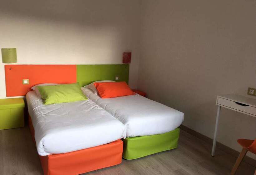 Brit Hotel Salon De Provence