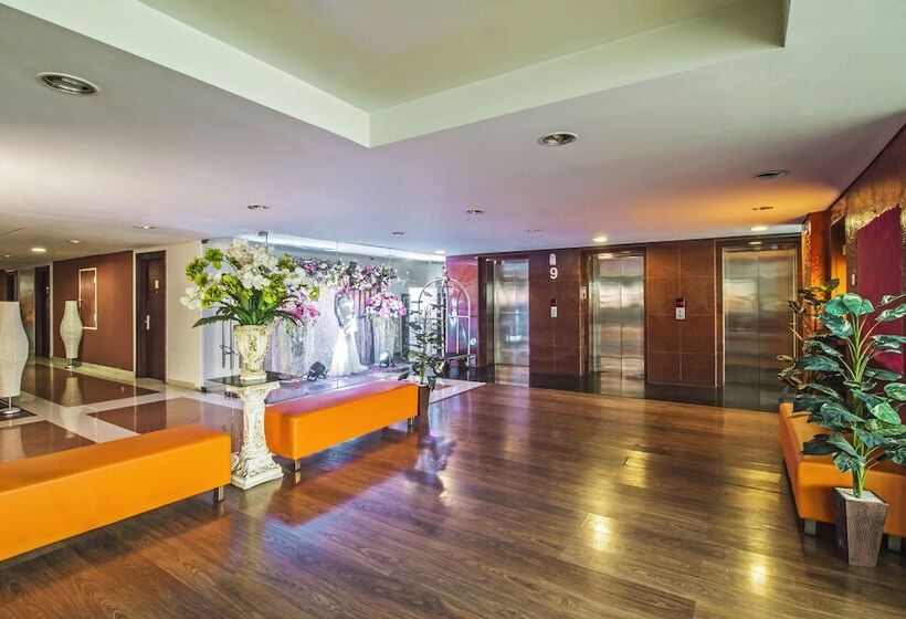 Hotel Reddoorz Plus Near Rs Pertamina