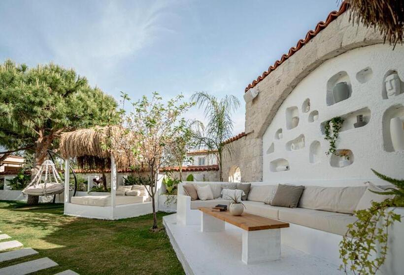 Hotel Sandal Alaçatı   Adult Only