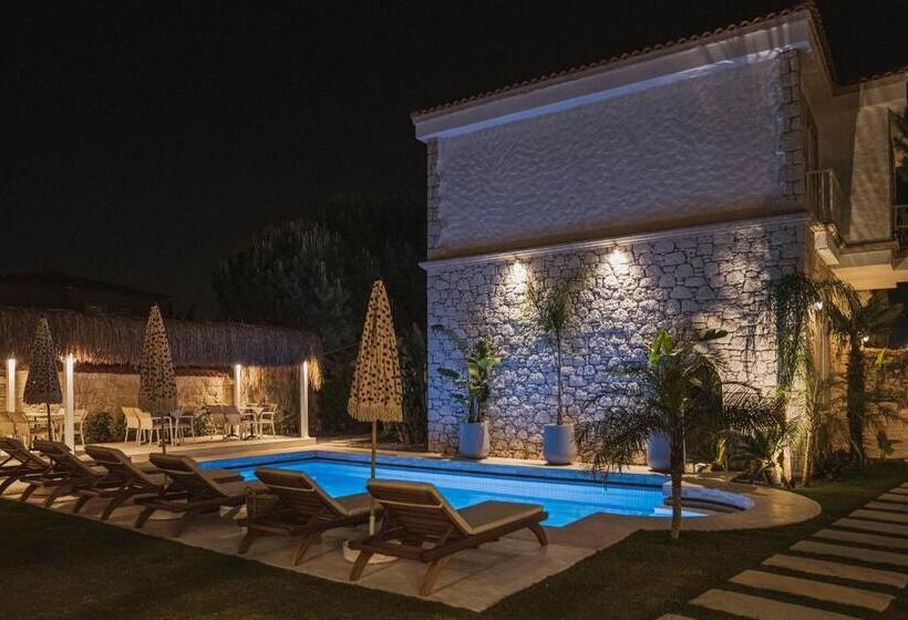 Hotel Sandal Alaçatı   Adult Only