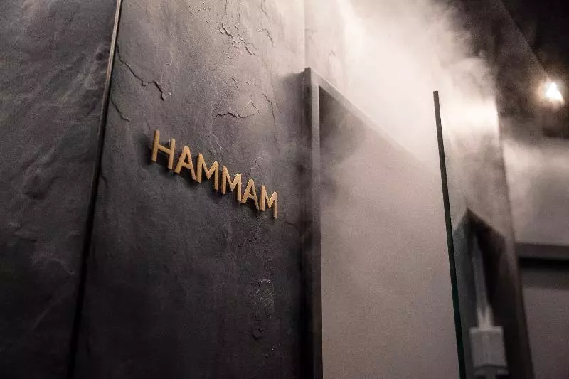 Hotelli Voco Strasbourg Centre   The Garden, An Ihg