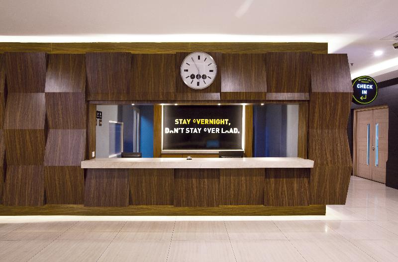 호텔 Zen Rooms Djunjunan Pasteur