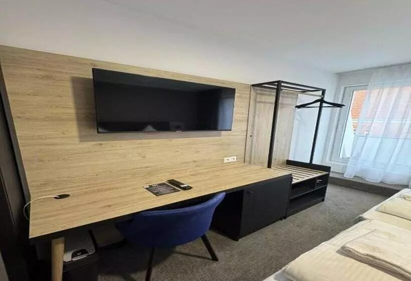 Hotelli Hi Grand City