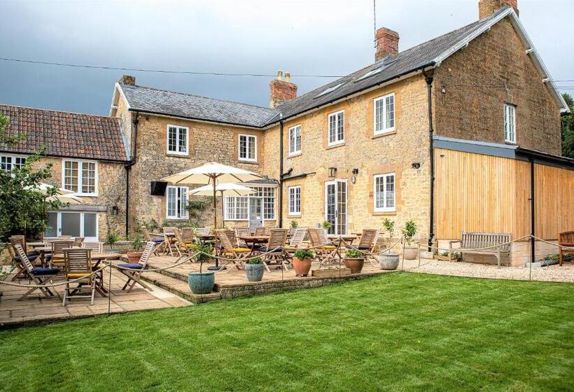 旅馆 The Queens Arms