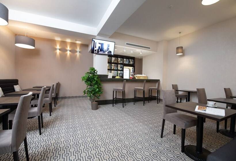 בית מלון כפרי Armat