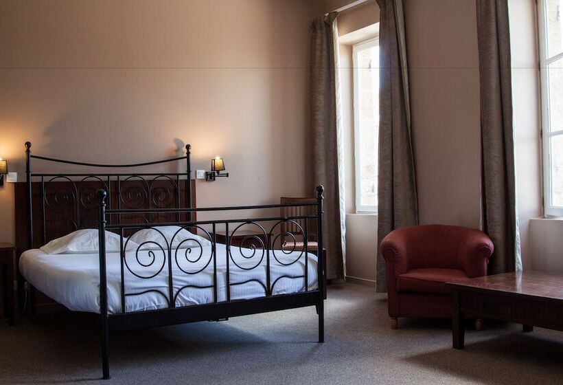 Отель Domaine Du Pont De L'eyre