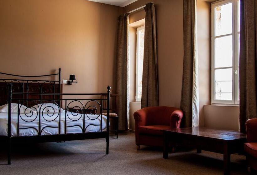 Отель Domaine Du Pont De L'eyre