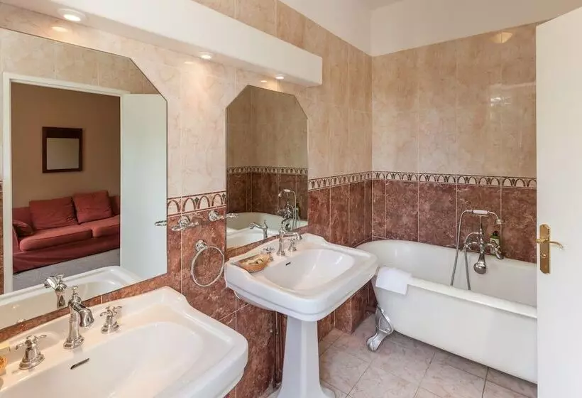 Hotelli Domaine Du Pont De L'eyre