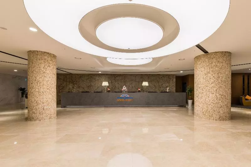 ホテル Howard Johnson By Wyndham Incheon Airport