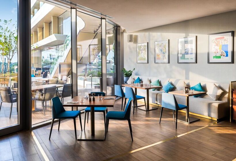 Ja The Resort Ja Lake View Hotel, Dubai