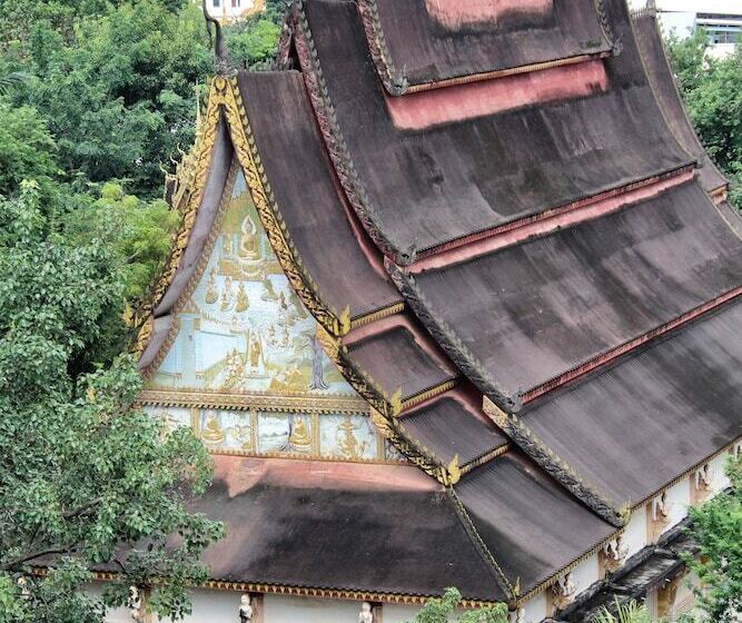 בית מלון כפרי Lao Poet