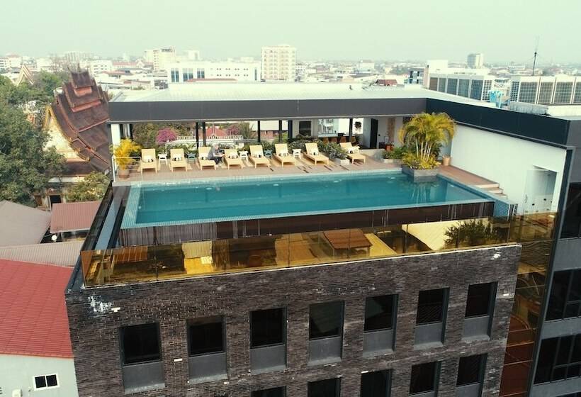 בית מלון כפרי Lao Poet