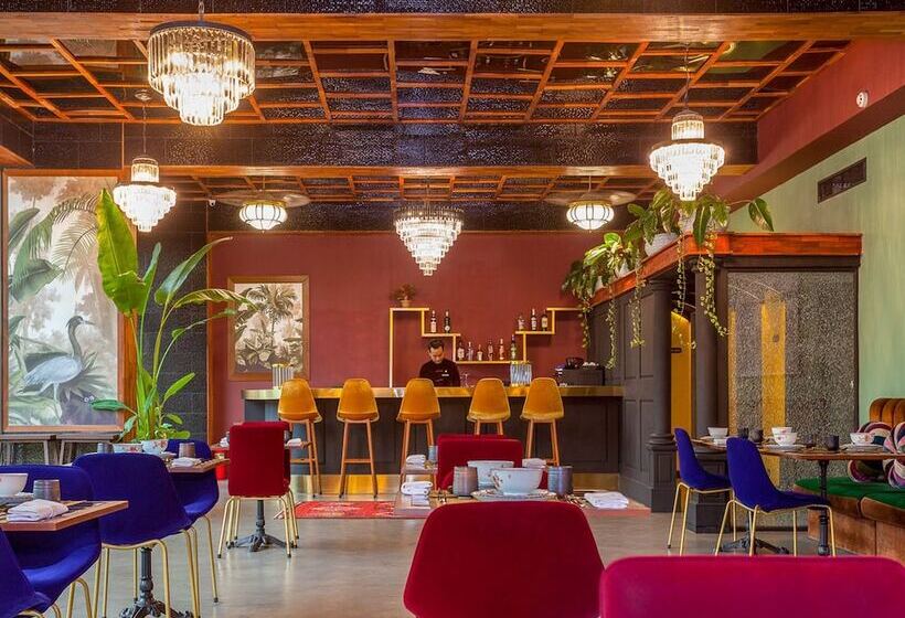 בית מלון כפרי Lao Poet