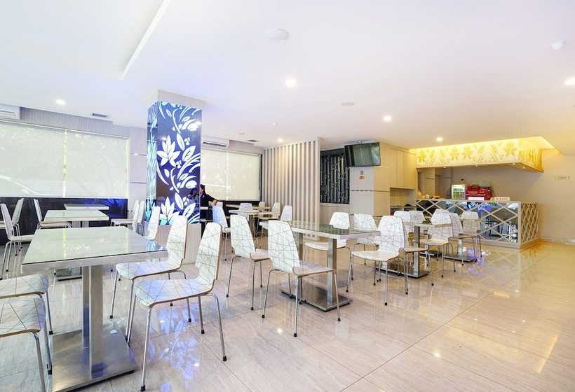 בית מלון כפרי Lovina Inn Batam Centre By Zen Rooms