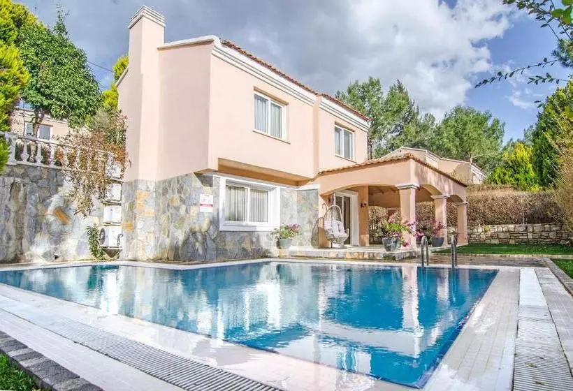 Hotelli Pine Club Apart