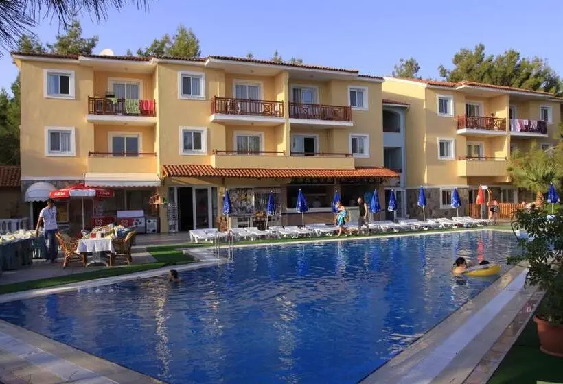 Hotelli Pine Club Apart