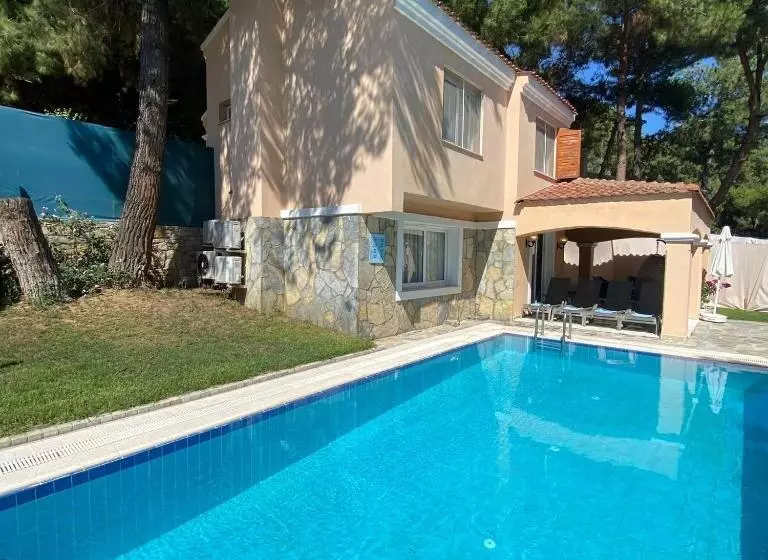 Hotelli Pine Club Apart