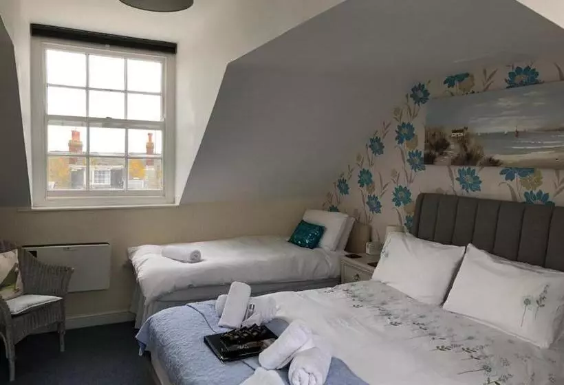 ペンション The Alendale Guesthouse