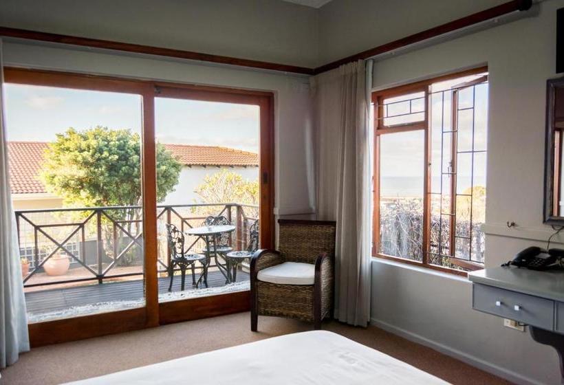 بنسيون Edward Charles Manor