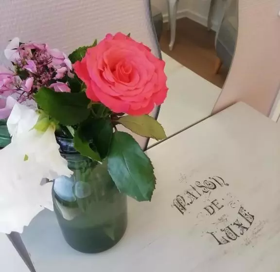 پانسیون Le Domaine De Pairis