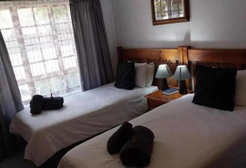 Majatalo Lily Guesthouse