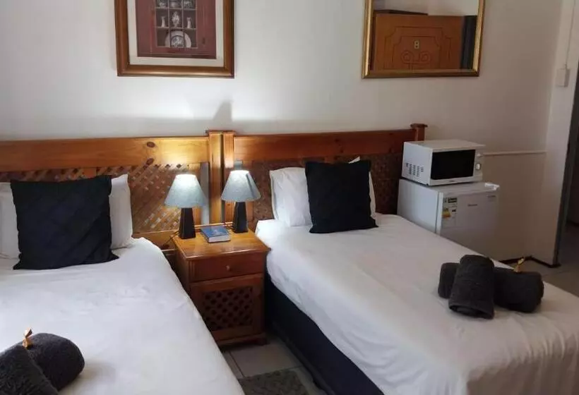 Majatalo Lily Guesthouse