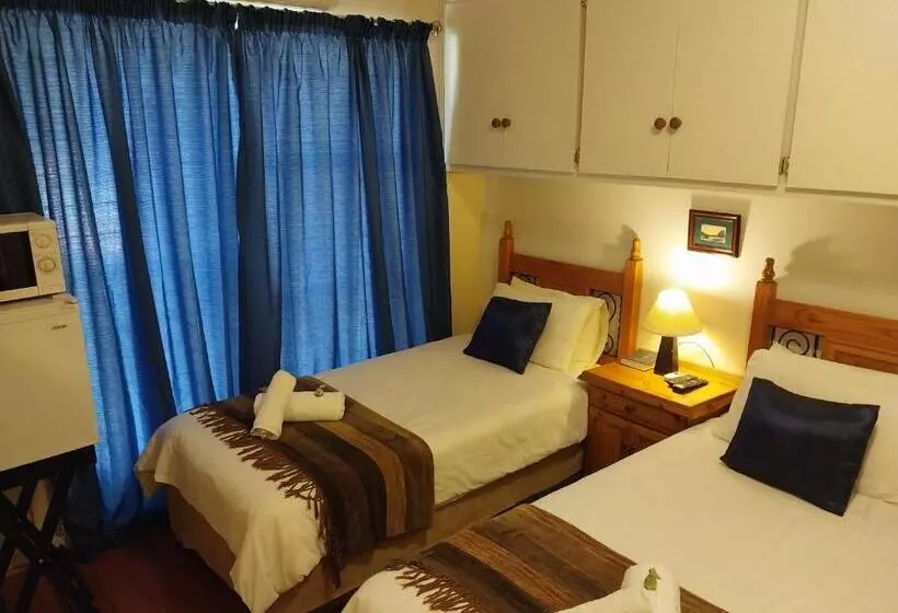 Majatalo Lily Guesthouse