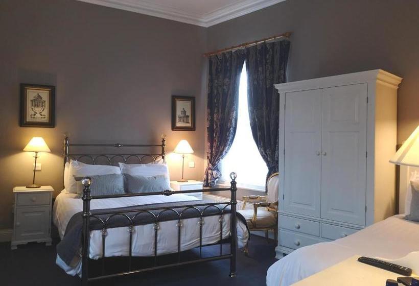 پانسیون O Neills Victorian Pub & Townhouse