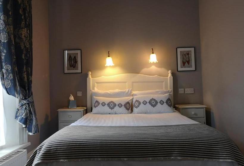 پانسیون O Neills Victorian Pub & Townhouse