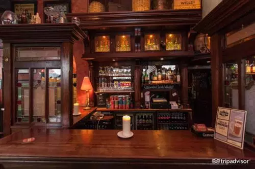 پانسیون O Neills Victorian Pub & Townhouse