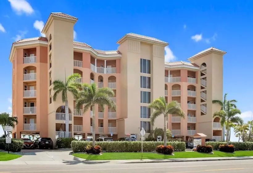 Surf Beach Resort By Sunsational Beach Rentals