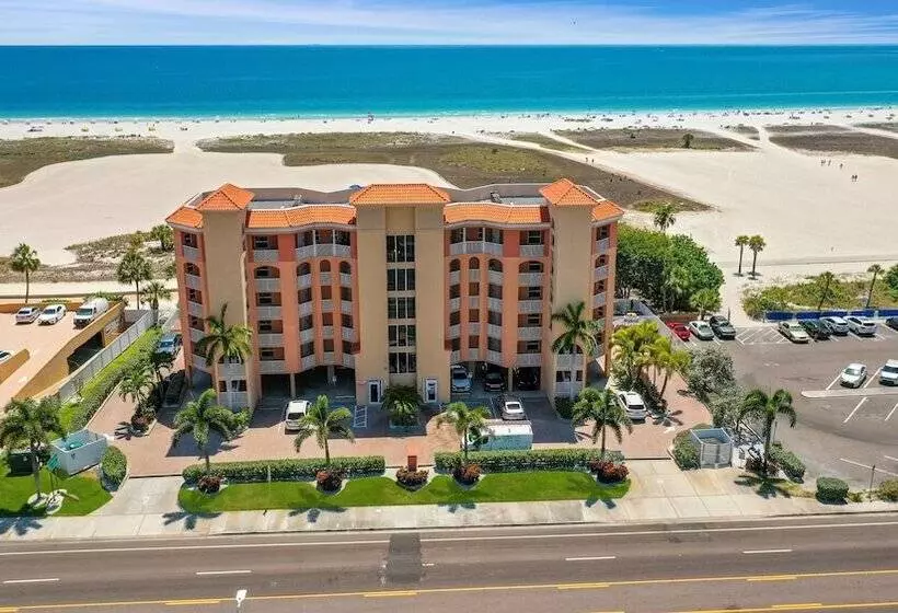 Surf Beach Resort By Sunsational Beach Rentals