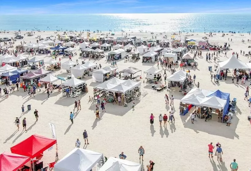 Surf Beach Resort By Sunsational Beach Rentals