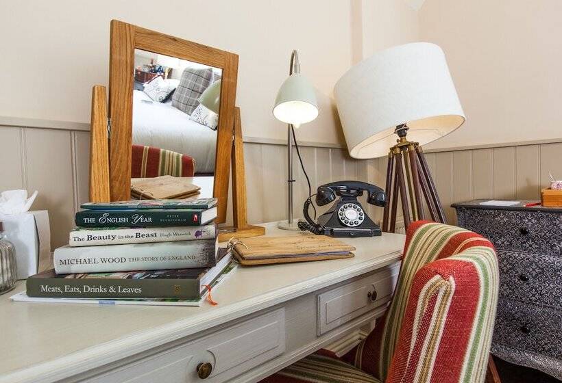 호스텔 The White Buck