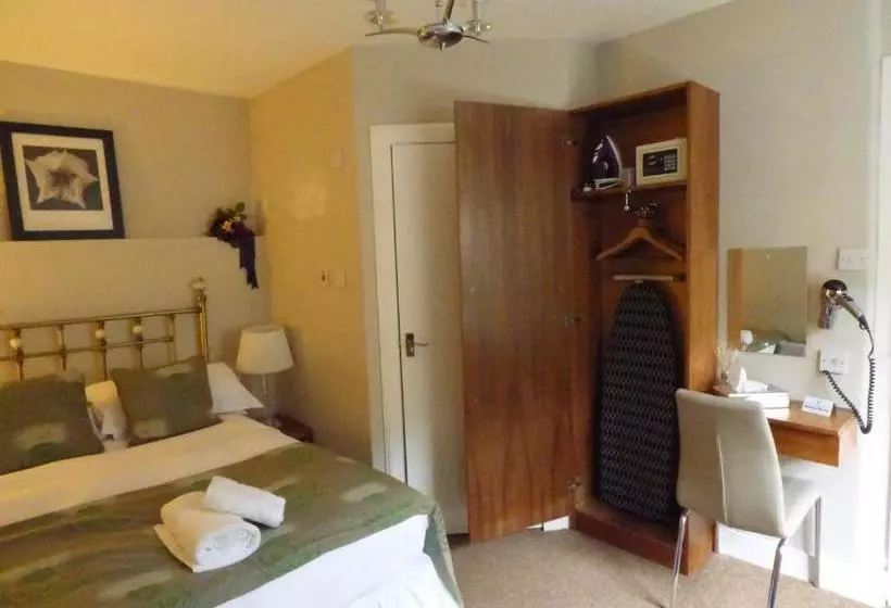 Aamiaismajoitus (B&B) Rooms At Ravenous Beastie