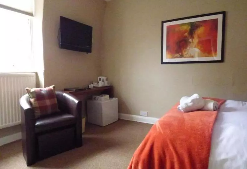 Aamiaismajoitus (B&B) Rooms At Ravenous Beastie