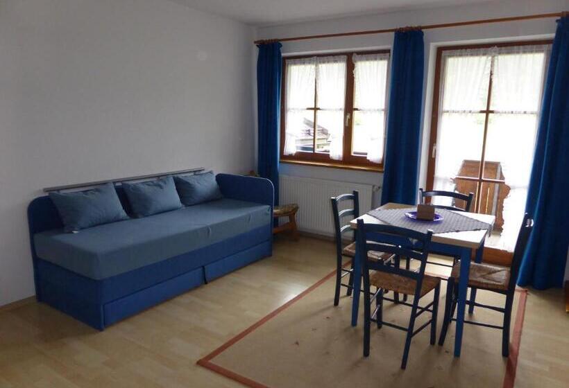 Gasthaus   Pension   Café Dörfl