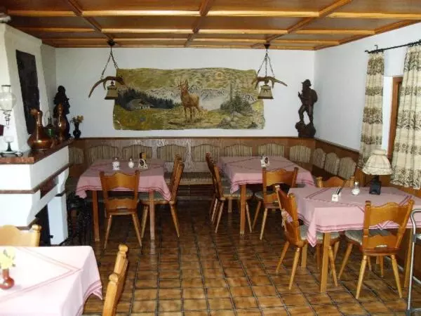 Gasthaus Pension Café Dörfl